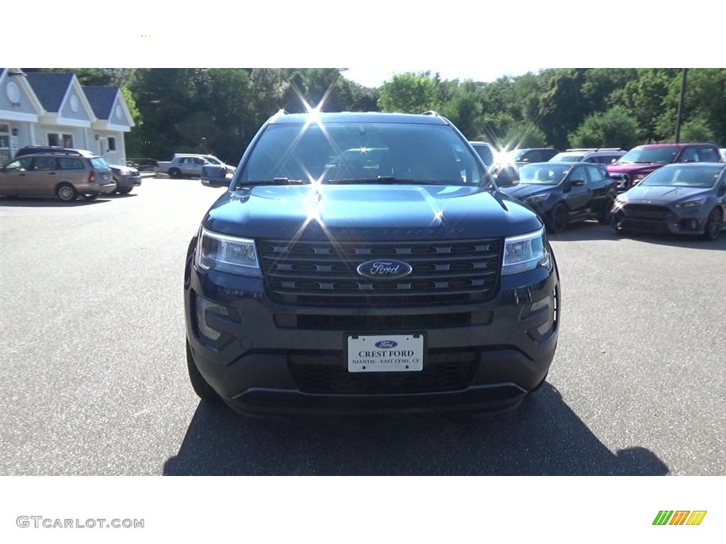 2017 Explorer XLT 4WD - Blue Jeans / Ebony Black photo #2