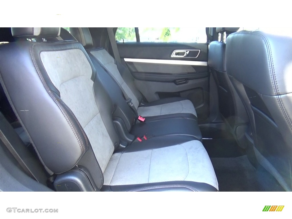 2017 Explorer XLT 4WD - Blue Jeans / Ebony Black photo #22