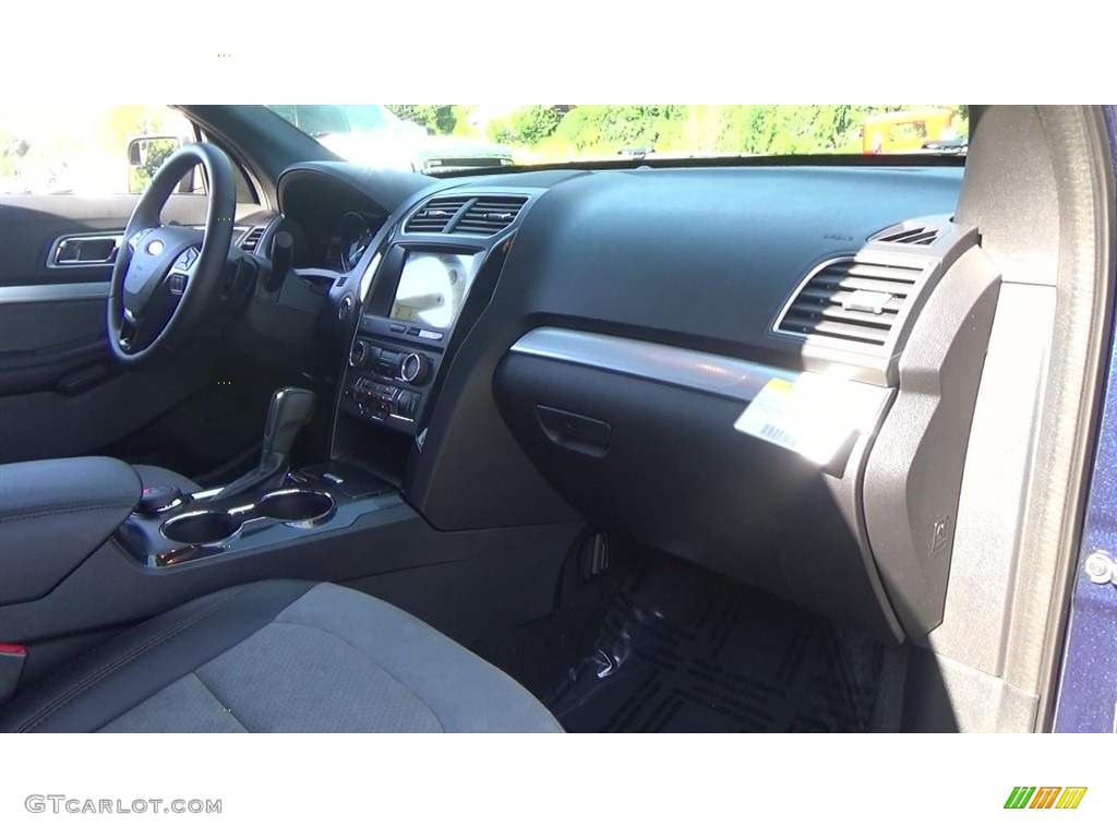 2017 Explorer XLT 4WD - Blue Jeans / Ebony Black photo #25