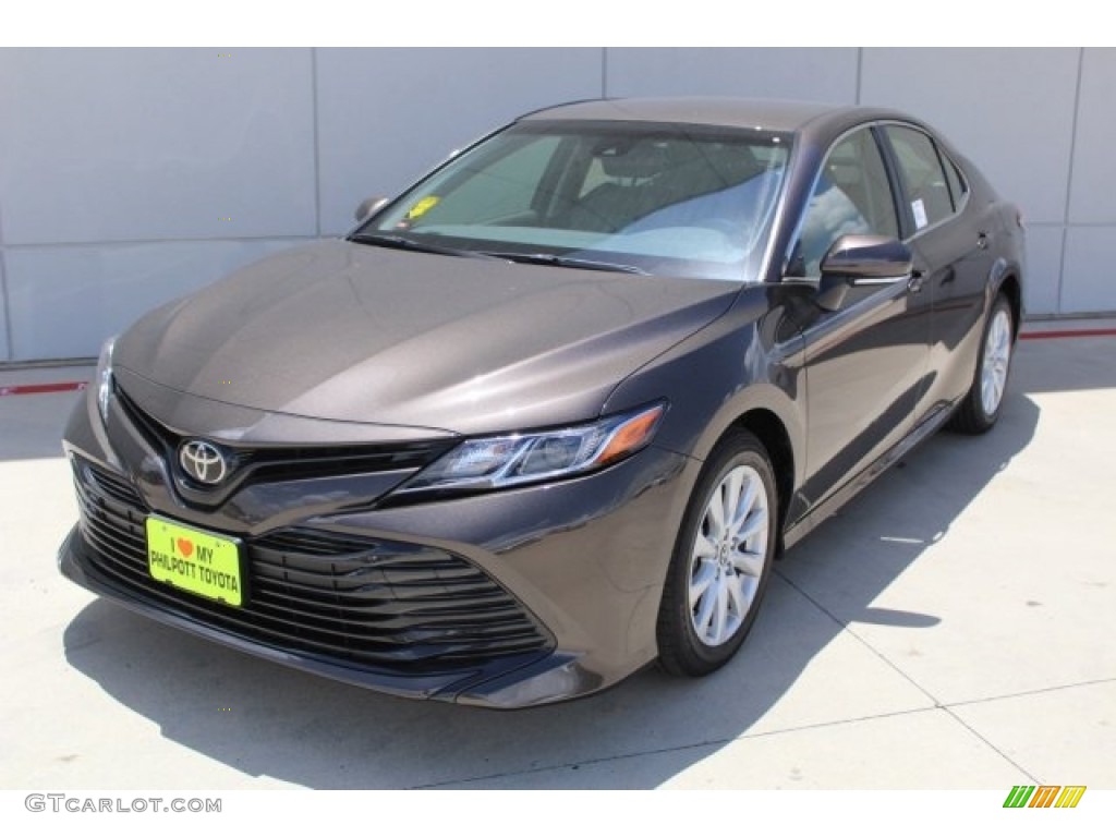 Brownstone 2018 Toyota Camry LE Exterior Photo #121885373