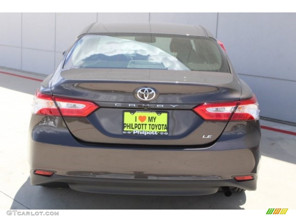 2018 Camry LE - Brownstone / Ash photo #7