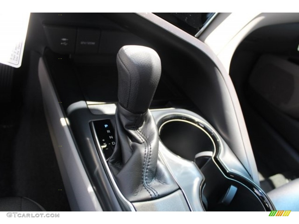 2018 Camry LE - Brownstone / Ash photo #15