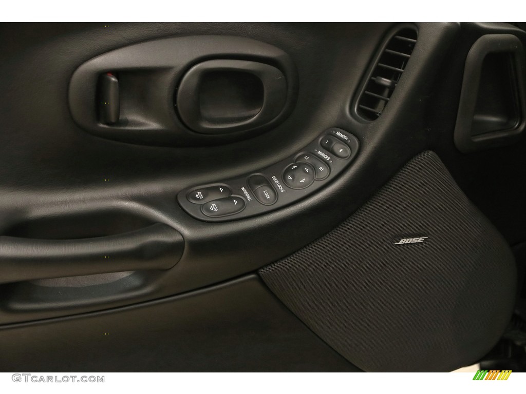 2002 Chevrolet Corvette Convertible Controls Photo #121887979