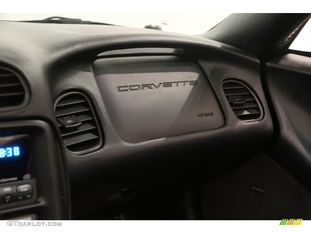 2002 Chevrolet Corvette Convertible Black Dashboard Photo #121888198