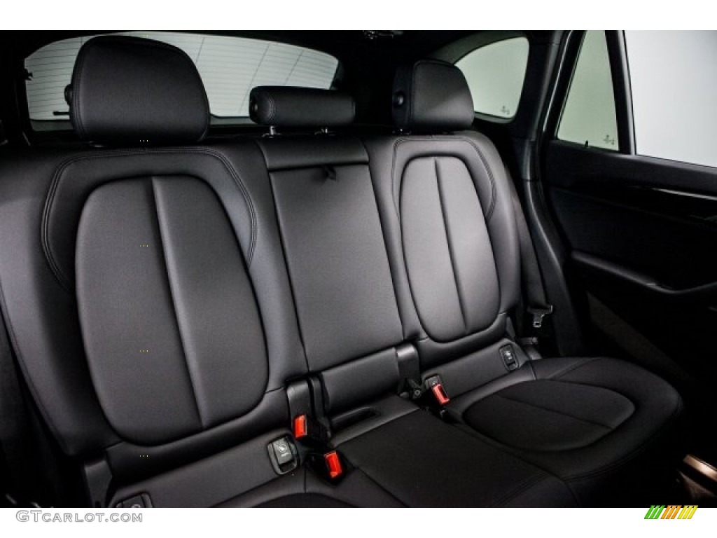 2017 X1 xDrive28i - Sparkling Brown Metallic / Black photo #15