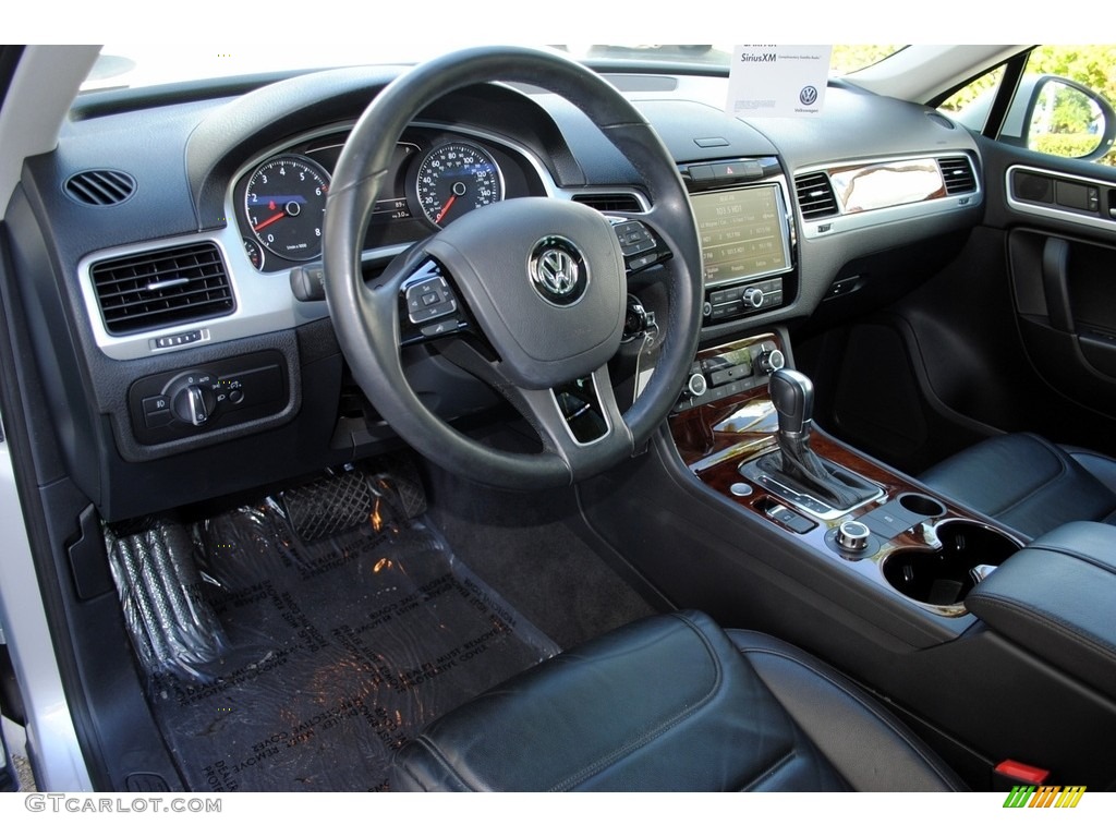 2014 Touareg V6 Lux 4Motion - Cool Silver Metallic / Black Anthracite photo #15