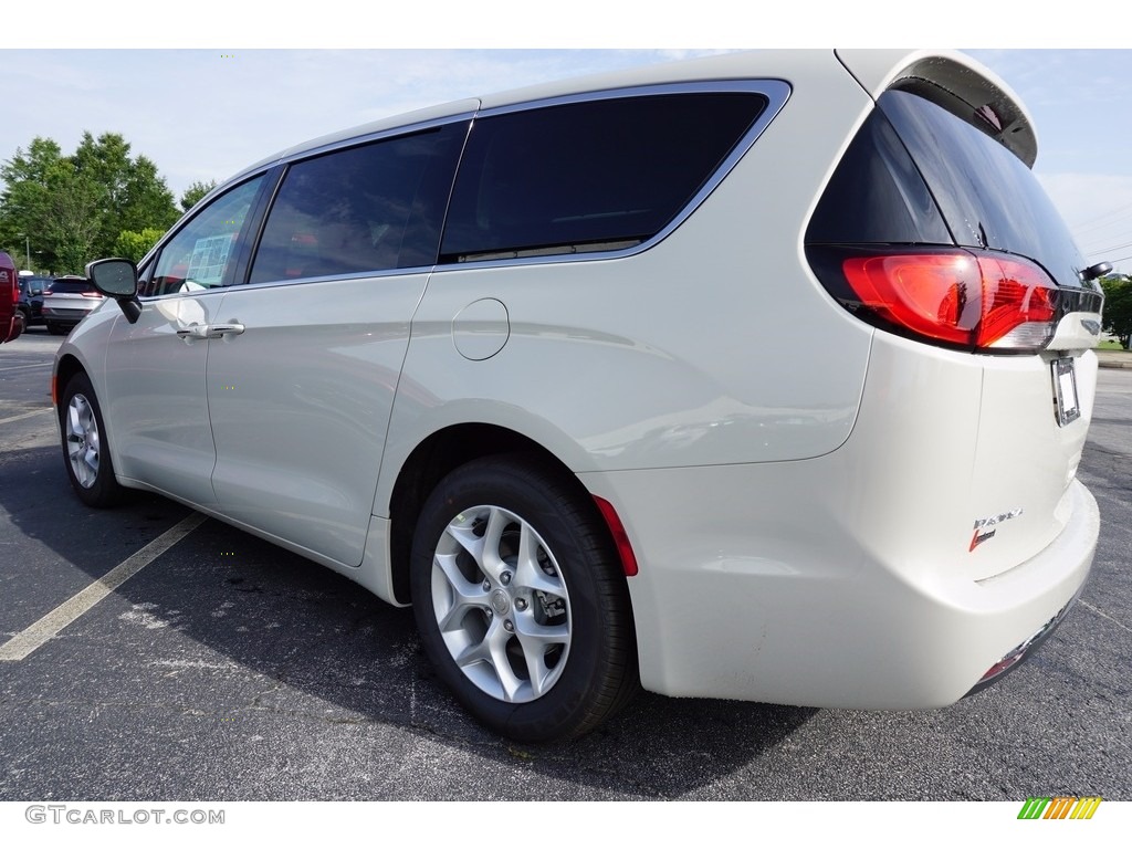 2017 Pacifica Touring L - Tusk White / Cognac/Alloy/Toffee photo #2