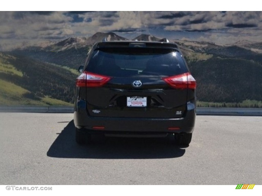 2017 Sienna XLE AWD - Midnight Black Metallic / Dark Bisque photo #4