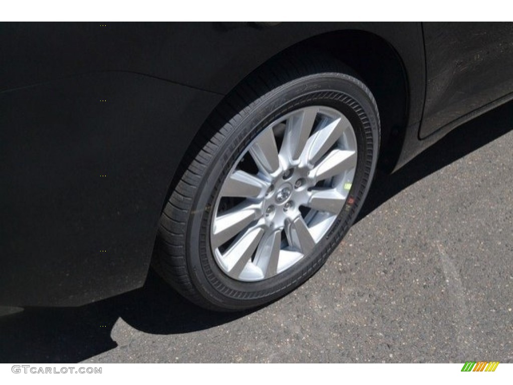 2017 Sienna XLE AWD - Midnight Black Metallic / Dark Bisque photo #10