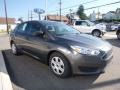 Magnetic - Focus S Sedan Photo No. 3