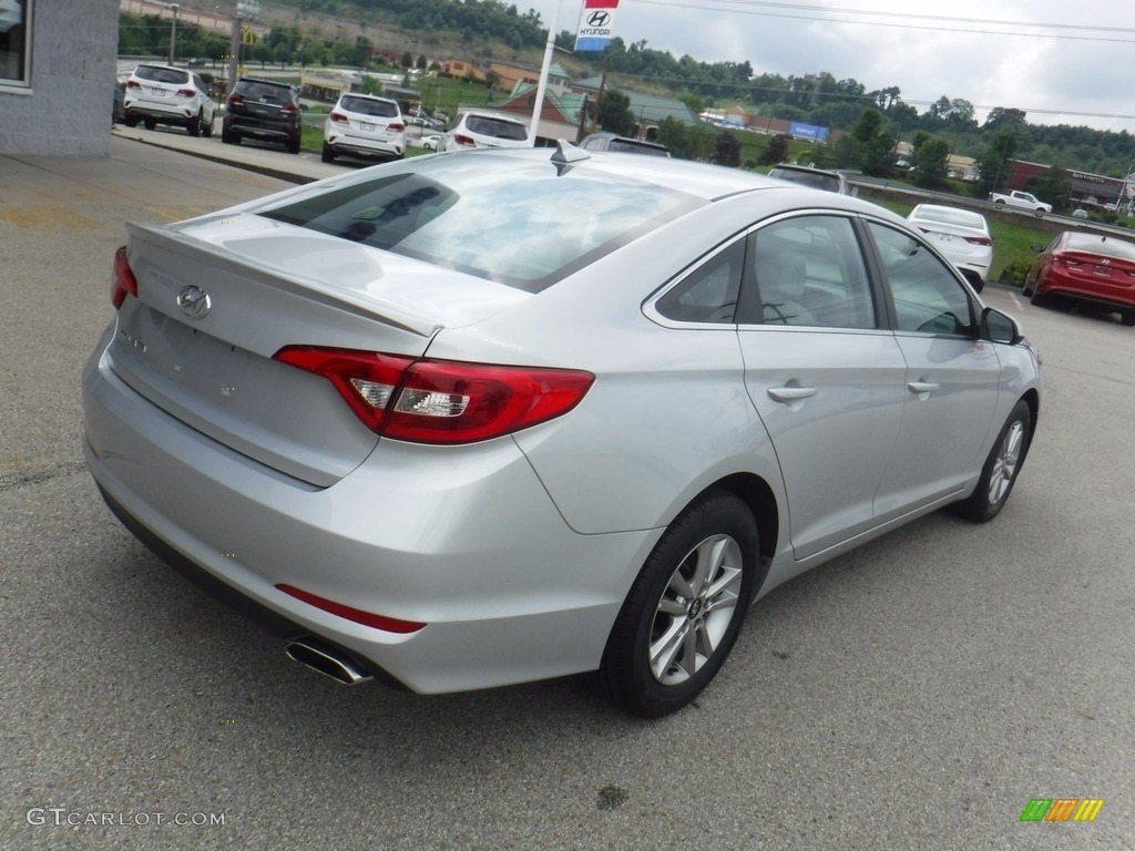 2017 Sonata SE - Symphony Silver / Gray photo #9