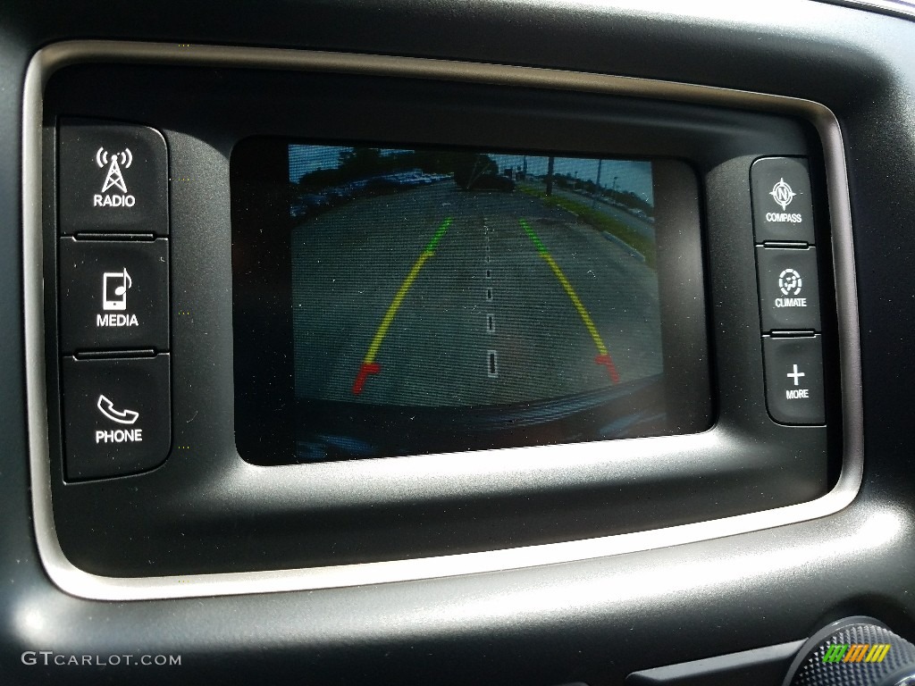 2017 Grand Cherokee Laredo 4x4 - Diamond Black Crystal Pearl / Black/Light Frost Beige photo #9