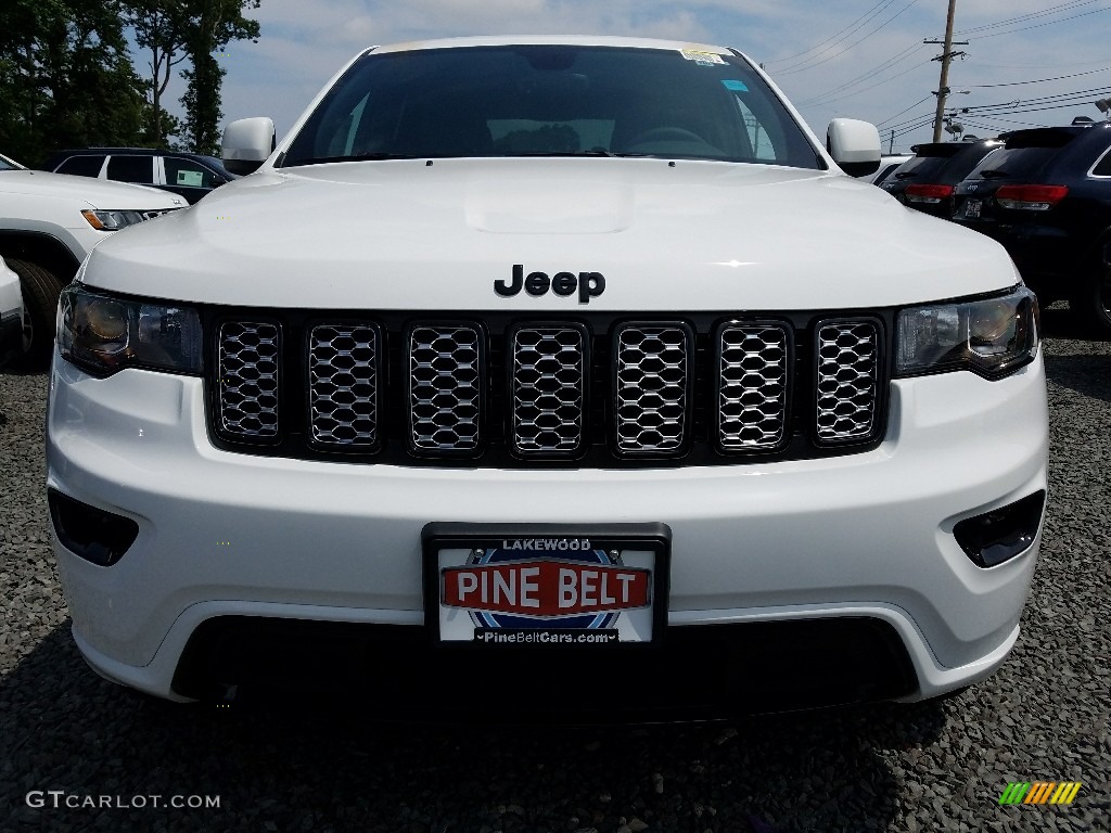 2017 Grand Cherokee Laredo 4x4 - Bright White / Black photo #2