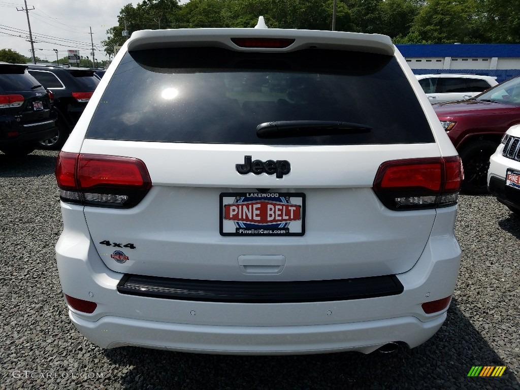 2017 Grand Cherokee Laredo 4x4 - Bright White / Black photo #5