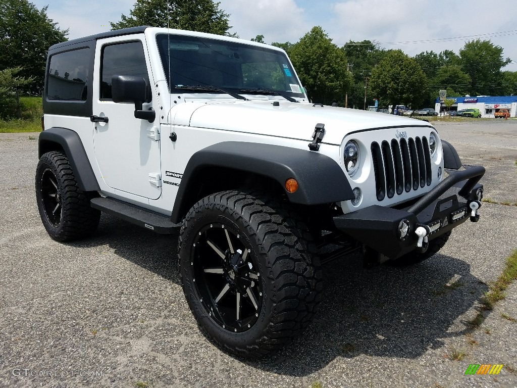 2017 Wrangler Sport 4x4 - Bright White / Black photo #1