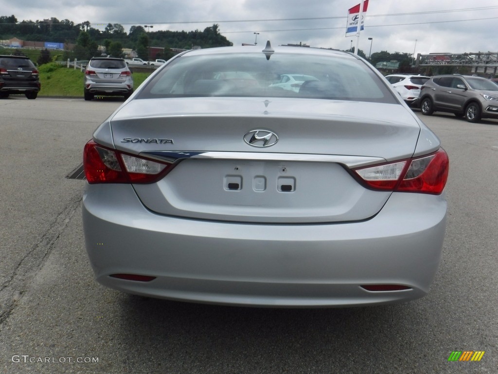 2011 Sonata GLS - Radiant Silver / Gray photo #7