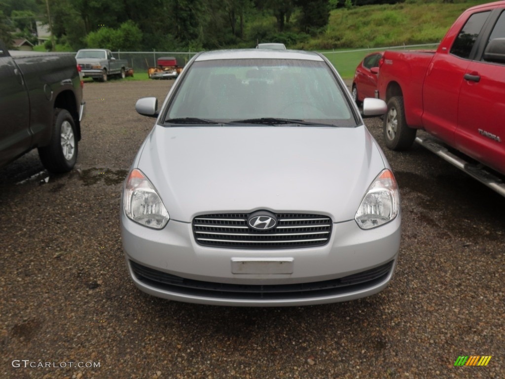 2011 Accent GLS 4 Door - Platinum Silver / Gray photo #2