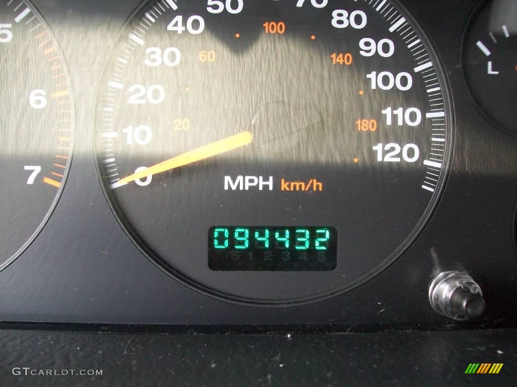 2004 Grand Cherokee Laredo 4x4 - Graphite Metallic / Dark Slate Gray photo #15