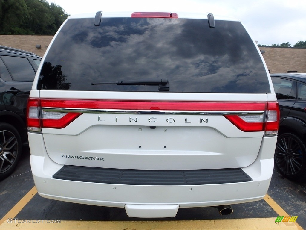 2017 Navigator Select 4x4 - White Platinum / Ebony photo #3