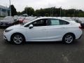 Summit White - Cruze LT Photo No. 3