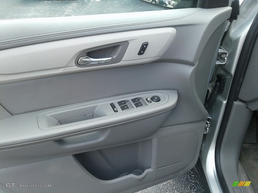 2017 Chevrolet Traverse LS Dark Titanium/Light Titanium Door Panel Photo #121941130