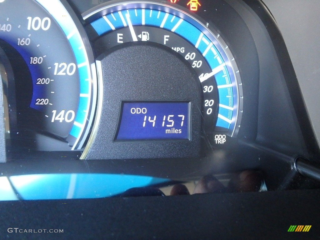 2013 Camry Hybrid XLE - Clearwater Blue Metallic / Ivory photo #25