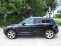 Brilliant Black - Q5 3.2 quattro Photo No. 11