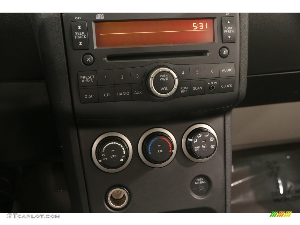2010 Rogue S AWD - Phantom White / Gray photo #8