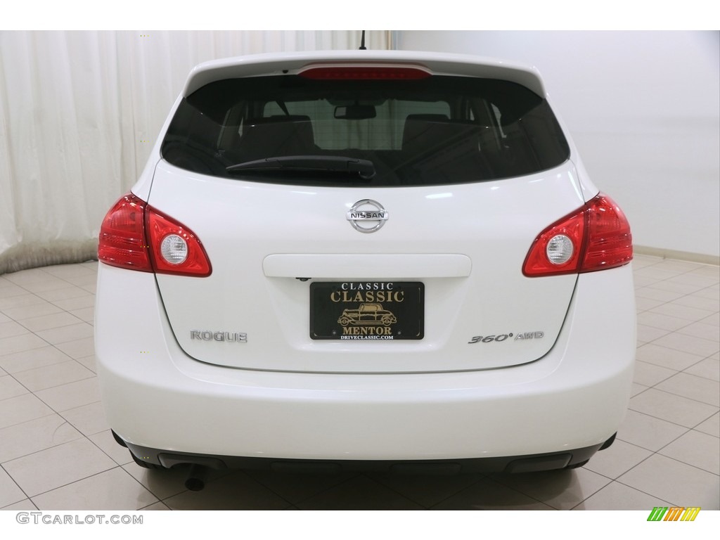 2010 Rogue S AWD - Phantom White / Gray photo #14