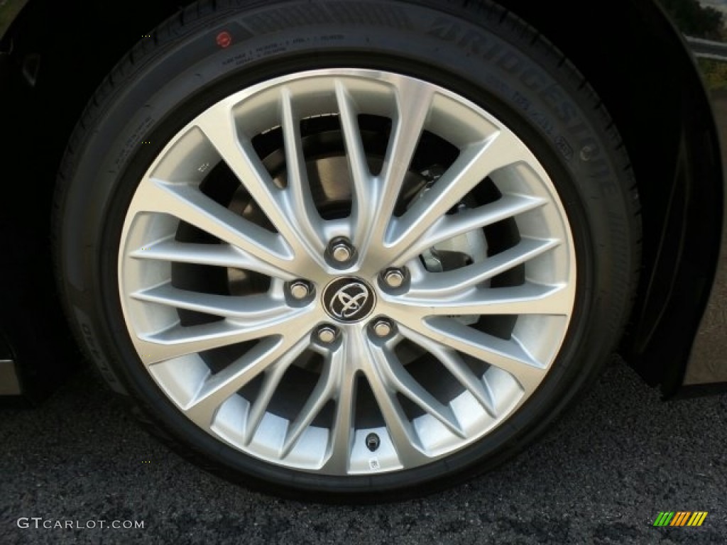 2018 Toyota Camry XLE Wheel Photo #121952750