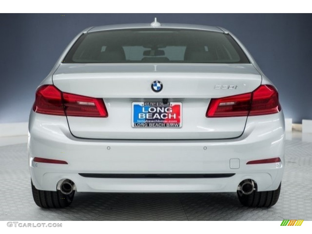 2017 5 Series 530i Sedan - Glacier Silver Metallic / Black photo #4
