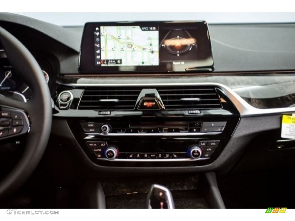 2017 5 Series 530i Sedan - Glacier Silver Metallic / Black photo #5