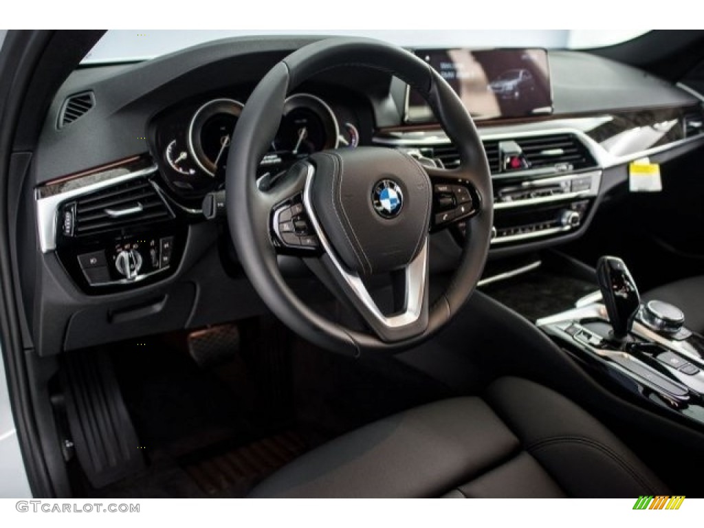 2017 5 Series 530i Sedan - Glacier Silver Metallic / Black photo #6