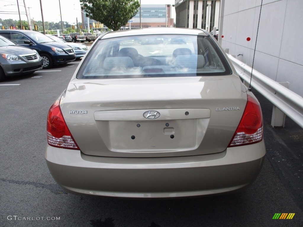 2006 Elantra GLS Sedan - Champagne Beige / Beige photo #4