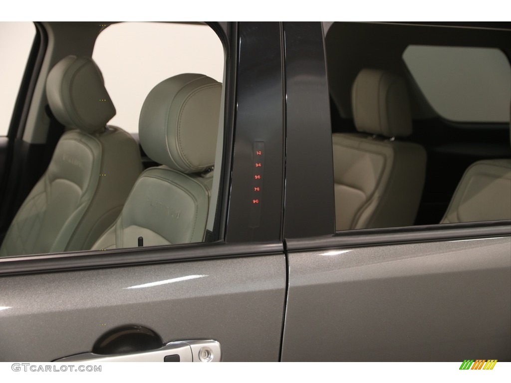 2016 Explorer Platinum 4WD - Magnetic Metallic / Platinum Medium Soft Ceramic Nirvana Leather photo #4