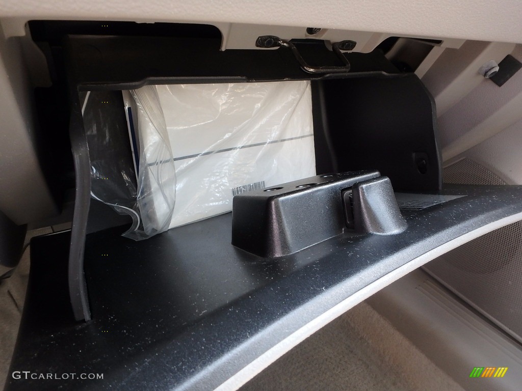 2008 Aura XE 3.5 - Silver Pearl / Gray photo #29