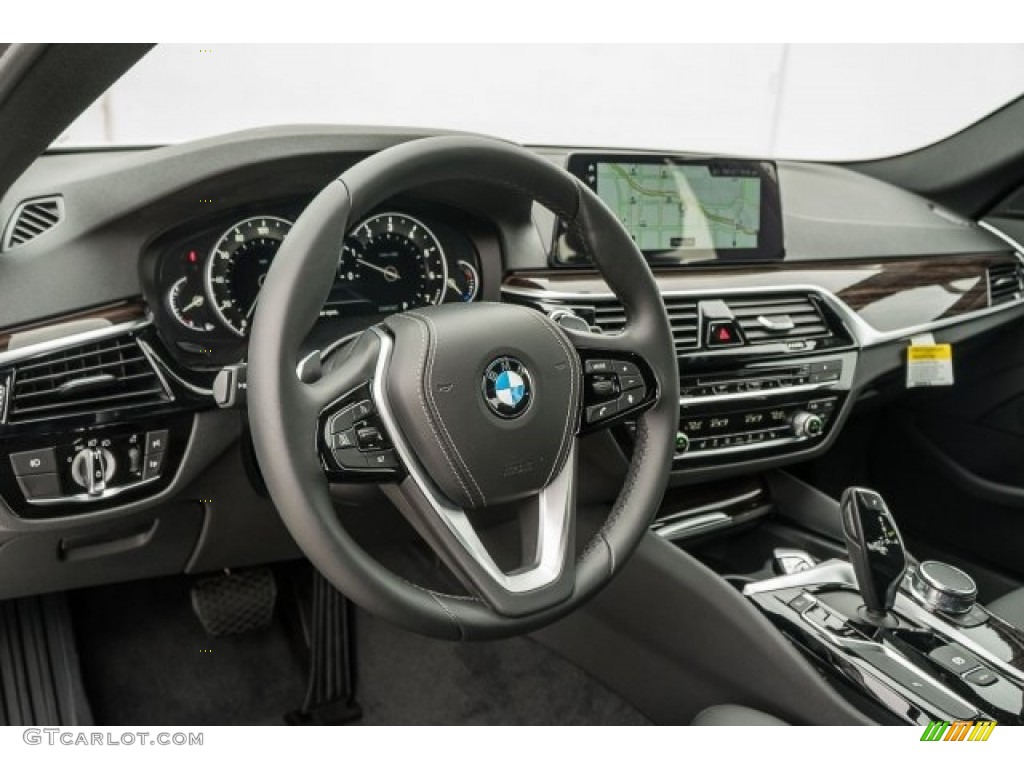 2017 5 Series 530i Sedan - Alpine White / Black photo #5