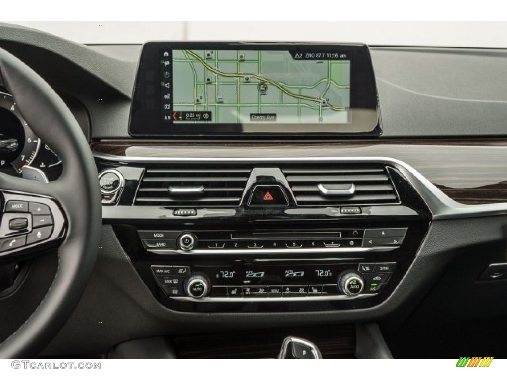 2017 5 Series 530i Sedan - Alpine White / Black photo #6