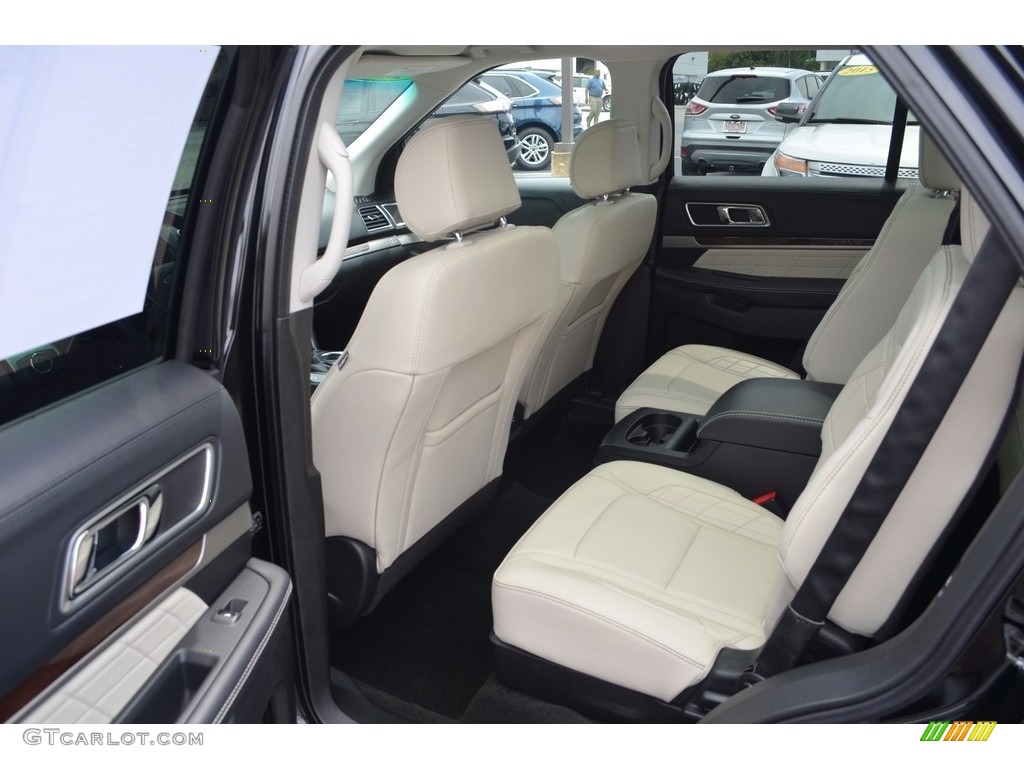 2016 Explorer Platinum 4WD - Shadow Black / Platinum Medium Soft Ceramic Nirvana Leather photo #12