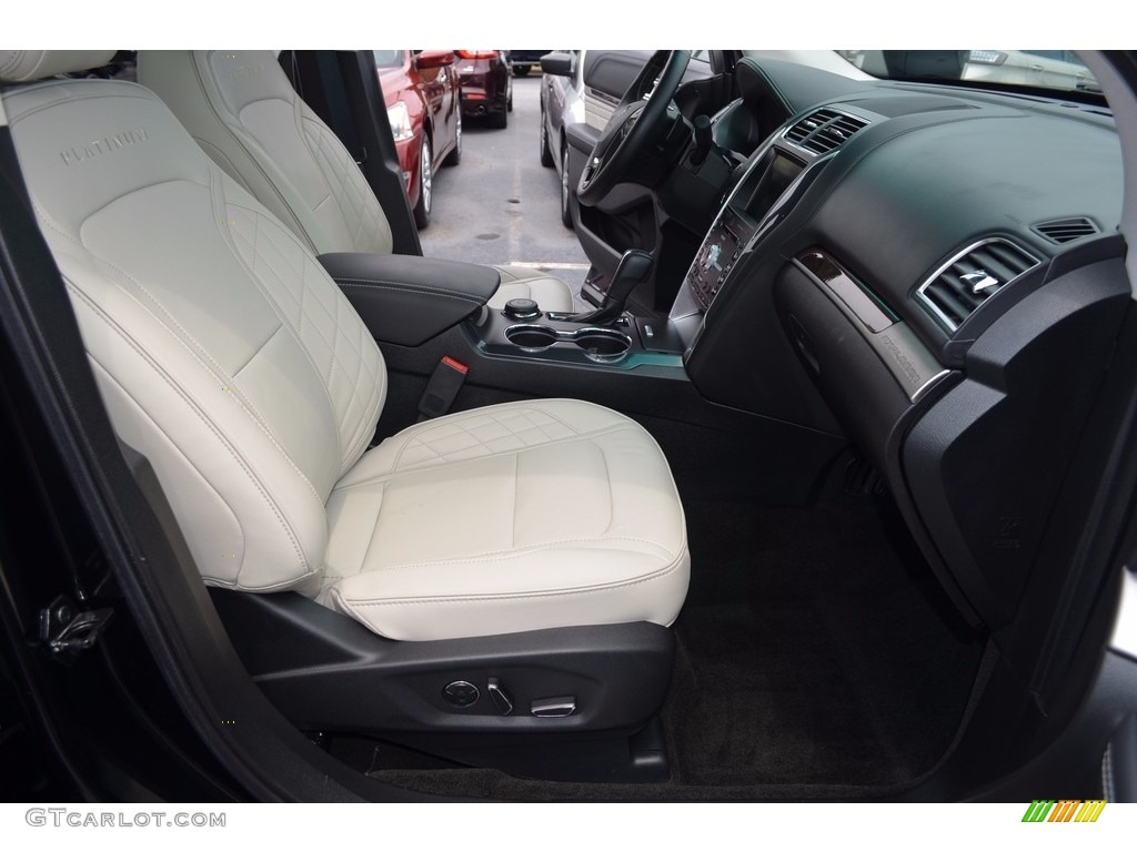 2016 Explorer Platinum 4WD - Shadow Black / Platinum Medium Soft Ceramic Nirvana Leather photo #18