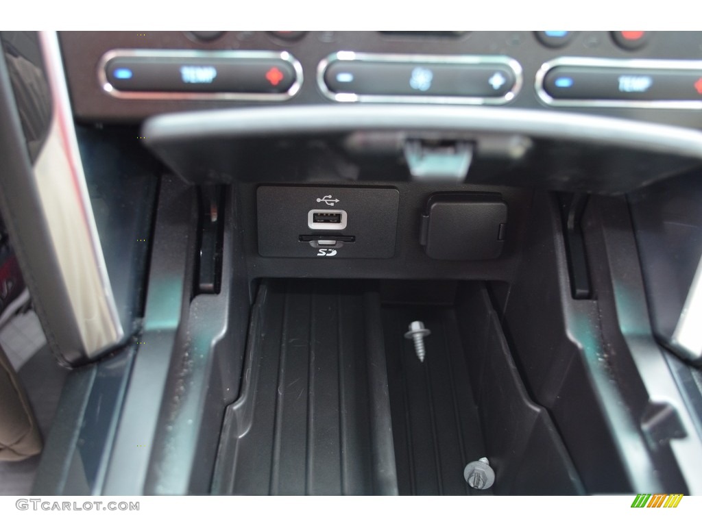 2016 Explorer Platinum 4WD - Shadow Black / Platinum Medium Soft Ceramic Nirvana Leather photo #24