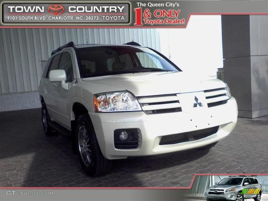 2005 Endeavor Limited AWD - Dover White Pearl / Charcoal photo #1