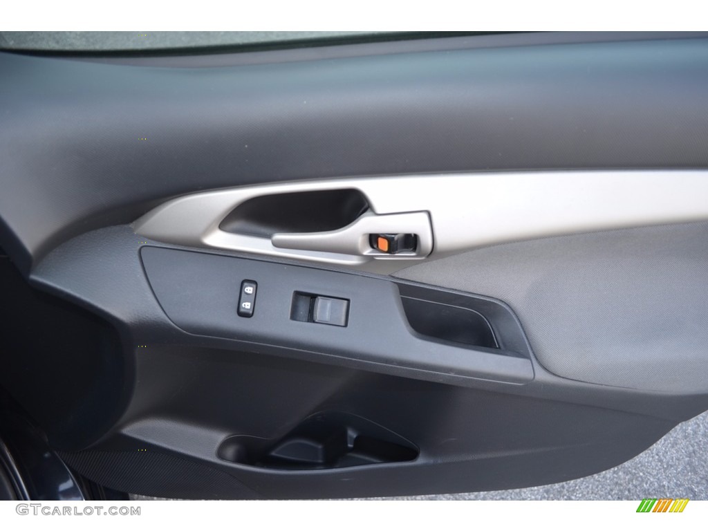 2009 Matrix S - Magnetic Gray Metallic / Ash Gray photo #15