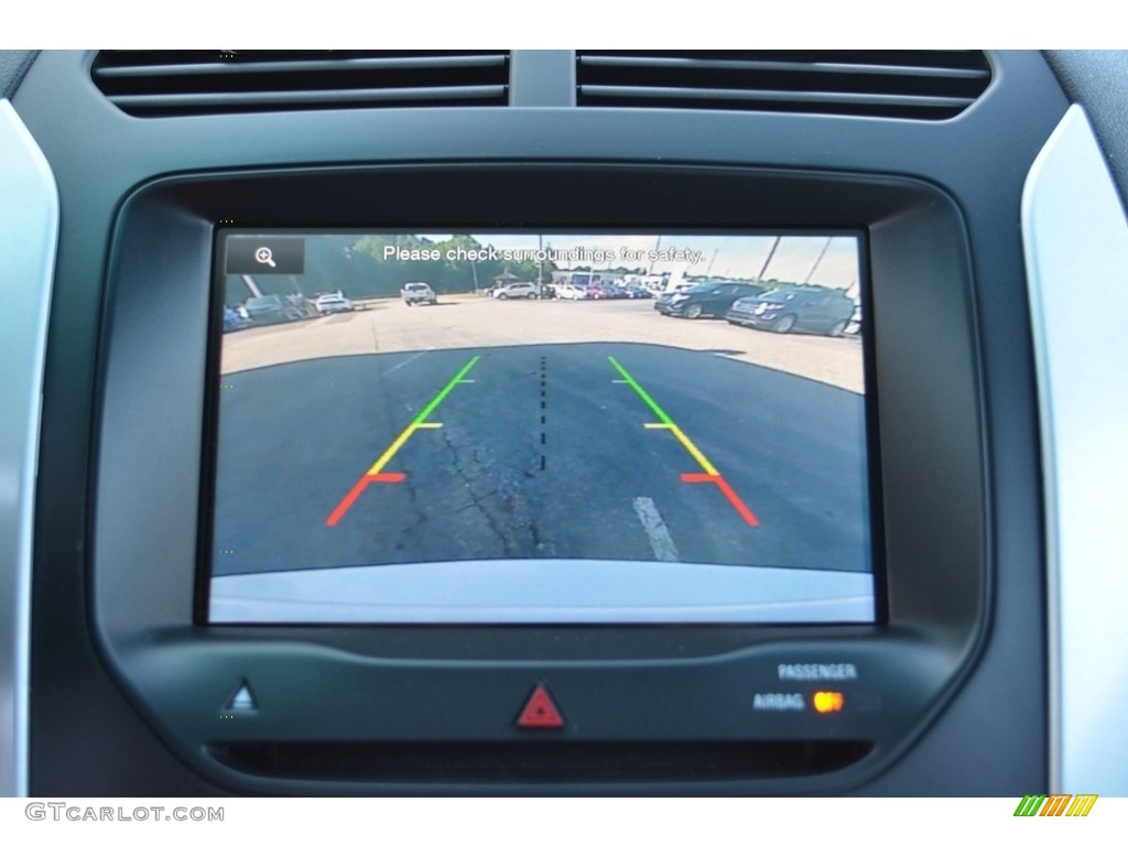 2015 Explorer XLT 4WD - Oxford White / Medium Light Stone photo #20