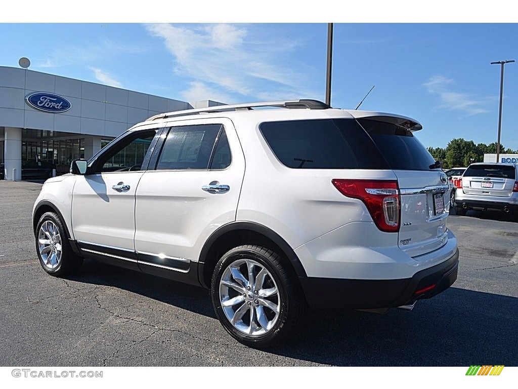 2015 Explorer XLT 4WD - Oxford White / Medium Light Stone photo #29