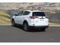 Super White - RAV4 XLE Photo No. 3