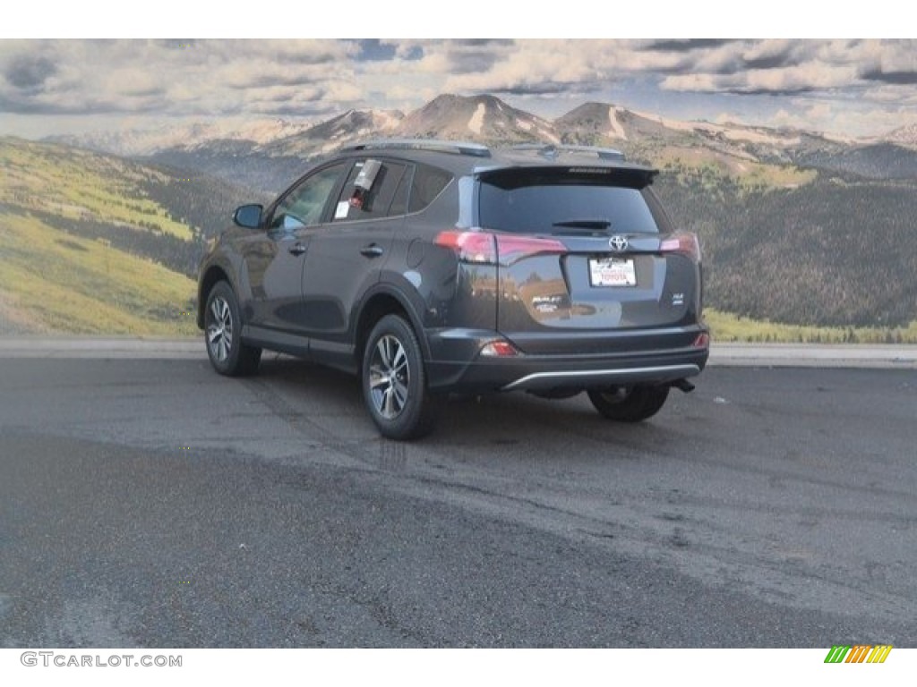2017 RAV4 XLE - Magnetic Gray Metallic / Black photo #3
