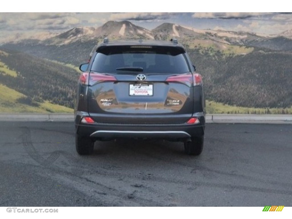 2017 RAV4 XLE - Magnetic Gray Metallic / Black photo #4