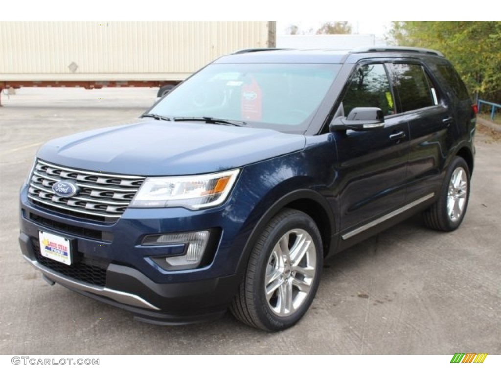 2017 Explorer XLT - Blue Jeans / Ebony Black photo #3