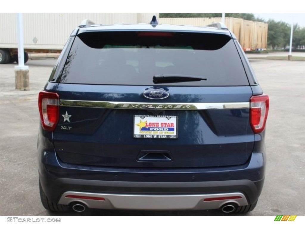 2017 Explorer XLT - Blue Jeans / Ebony Black photo #6